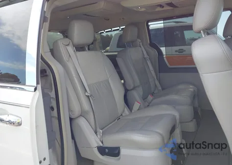 2009 Chrysler Town & Country Limited из США, поврежденный, VIN 2A8HR64X39R568547
